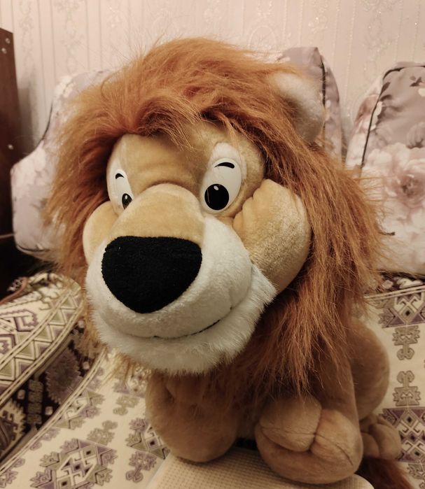 Лев продается б\у