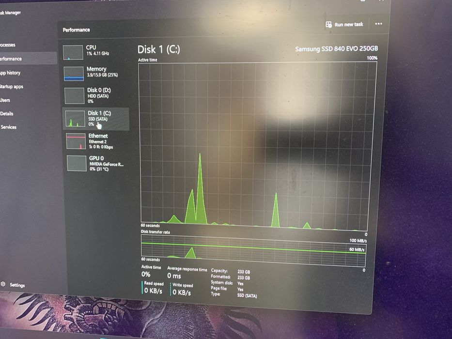 Vand/Schimb Setup Gaming Complet 180Hz: PC i5 + RTX 3050 + Monitor Samsung 27" + Periferice Pro