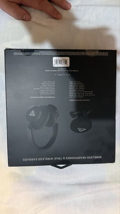 Безжични слушалки Guess + earbuds Guess – Нови