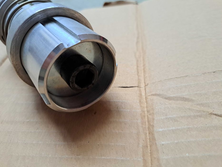 Adaptor pentru mașini CNC