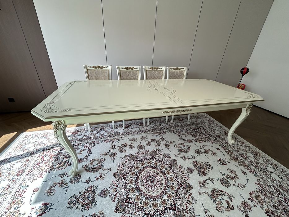 Стол отдельно в отличном состоянии