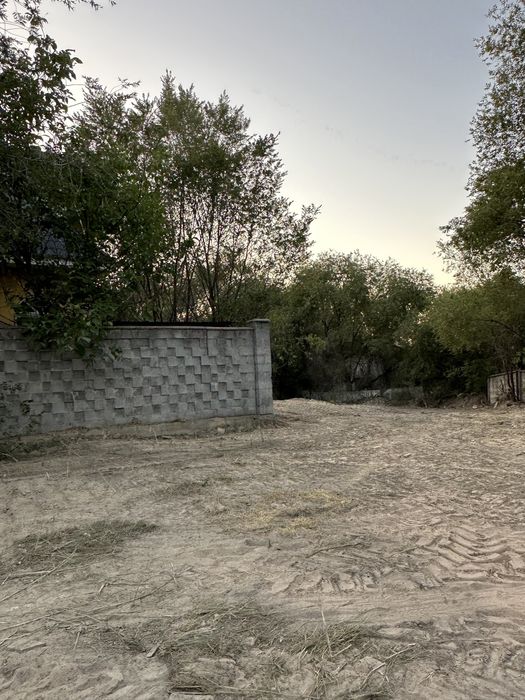 Земельный участок