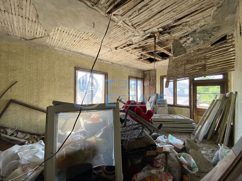 Продава се Къща в Павликени - 800 кв.м за 99 €/кв.м - Снимка #11