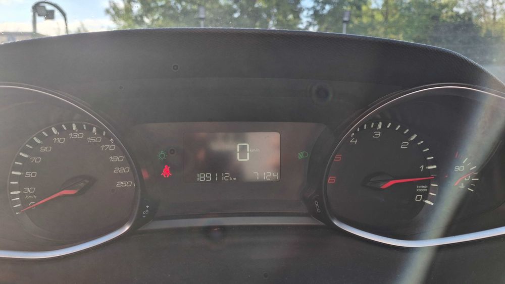 Peugeot 308 2016