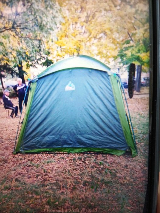 туристическа палатка - шатра с размери 3Х3 и височина 2м.