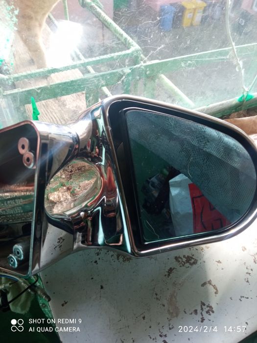 Oglinda retrovizoare