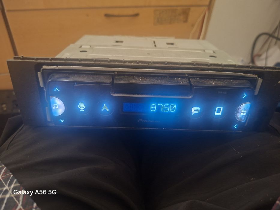 Радио   Pioneer 10BT