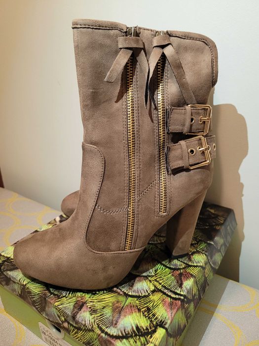 Нови дамски боти на ток