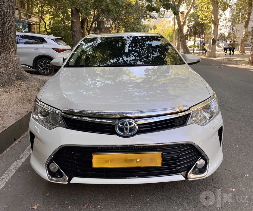 Продаётся Toyota Camry Hybrid, 2016 год