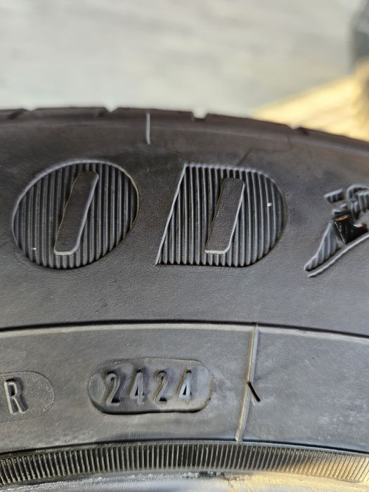 Vând cauciucuri vară 185/65 R15