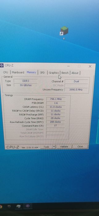 Дъно процесор и рам i7 4790