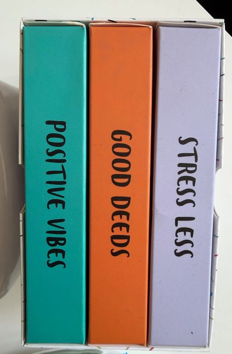 Карти за игра Friends и позитивни карти