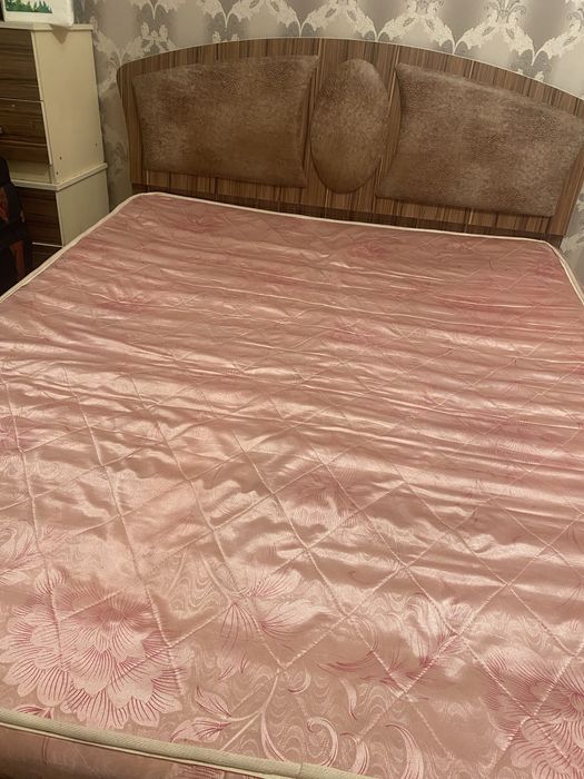 Спальный төсек срочна сатылады