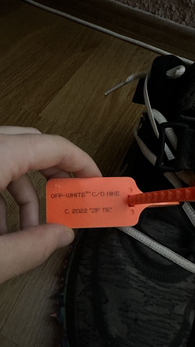 Vând Nike Air Force 1 Mid Off-White Black