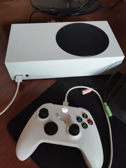Продам новый Xbox series s