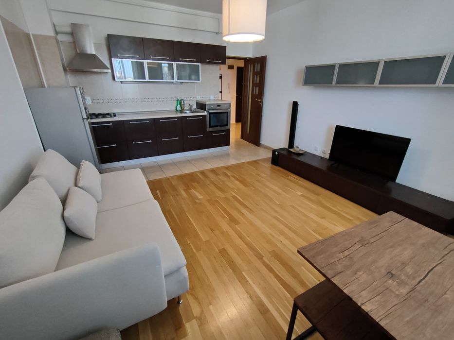 Apartament 2 camere/ Cartier Latin/ Centrala proprie/ Loc de parcare