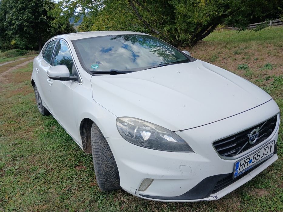 Volvo v40 d2  întreținut