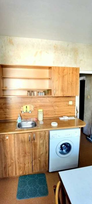 Дава се под наем Двустаен апартамент в Бургас, Меден рудник - зона А - 70 кв.м за 102 € - Снимка #5