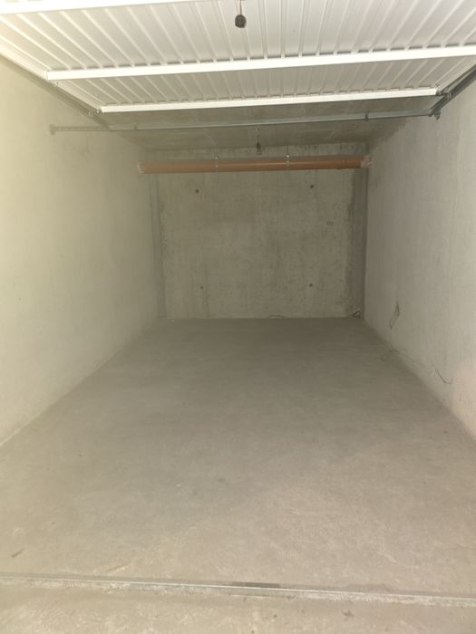 Дава се под наем Гараж / Паркомясто в Стара Загора, Център - 20 кв.м за 51 € - Снимка #3