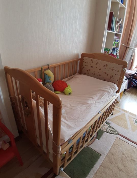 Манеж деревянный