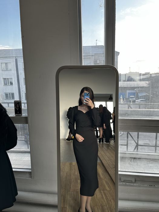 Черное вечернее платье