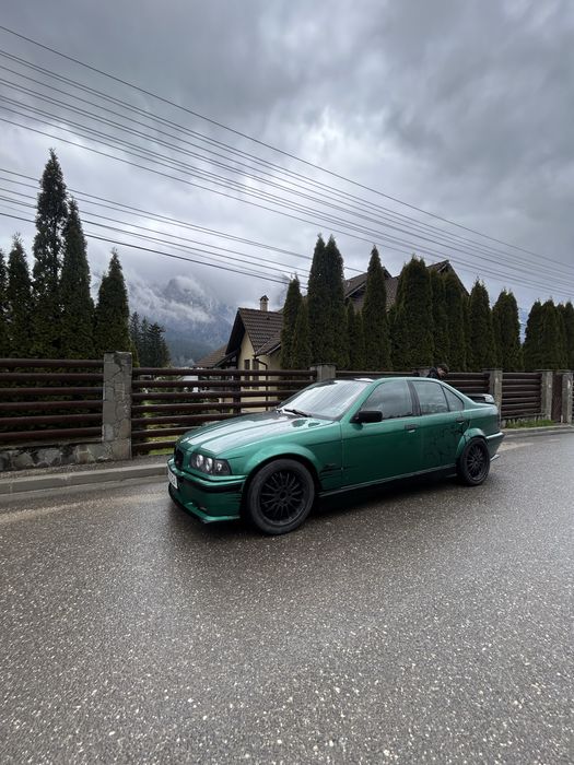 BMW 3 Series 1992 — imagine 3