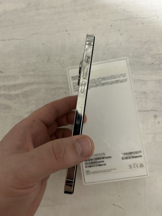 Продам Айфон 14 pro max 256