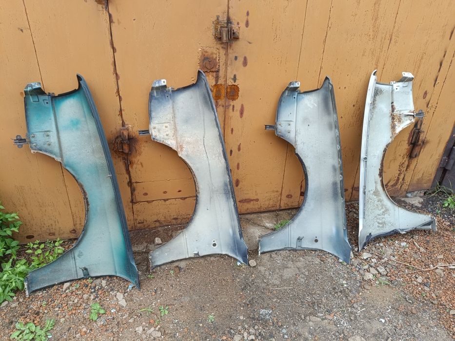 Передние крылья Ауди б3 и  б4