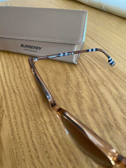 Оригинални слънчеви очила Burberry