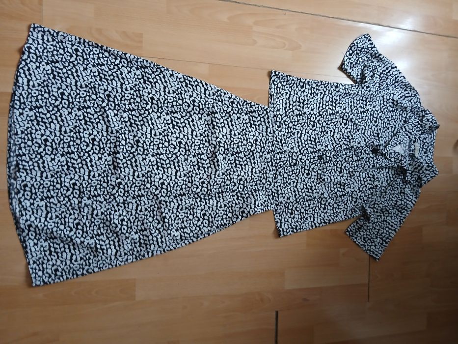 Костюм женский на 48 размер