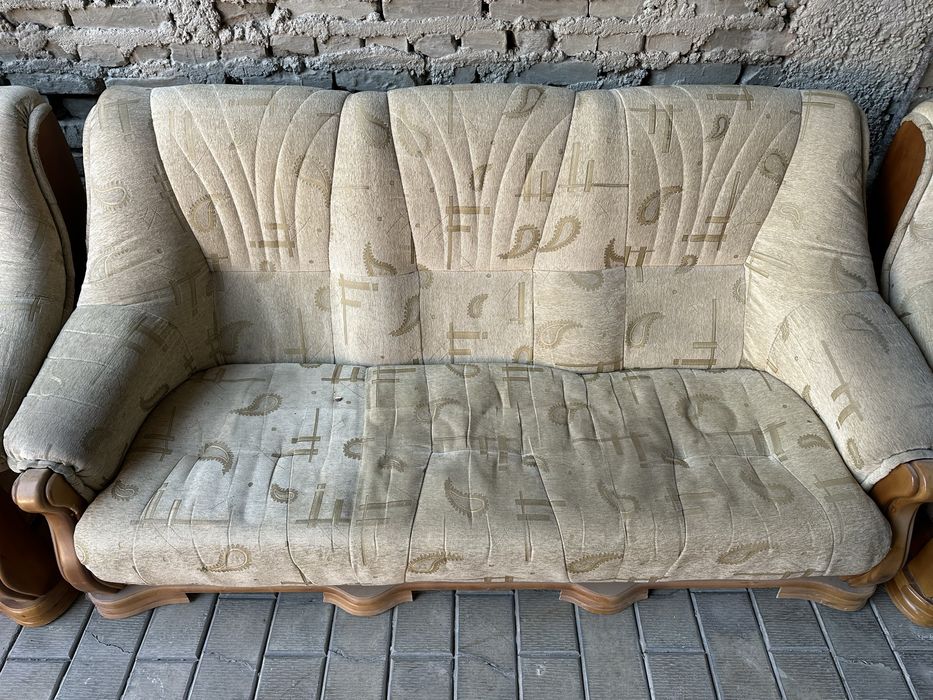 Divan kreslo sotiladi!!!