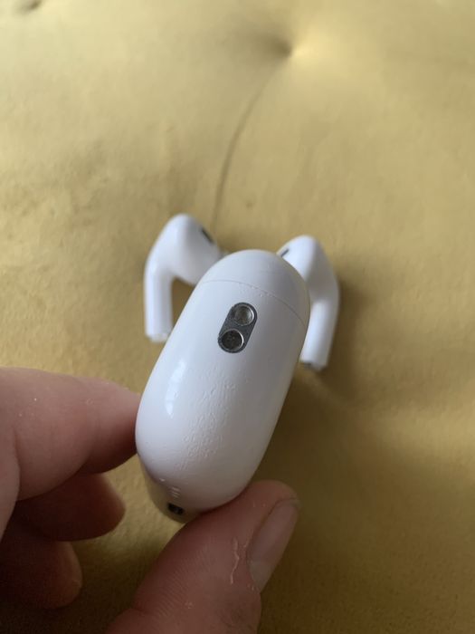 Casti airPods pro 2 model a 3047