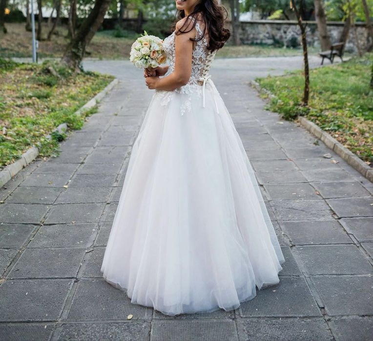 Булчинска рокля - Сватбен Център Варна