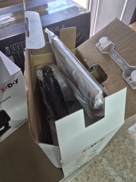 Промо!Мини Smart WiFi 5G Проектор с вграден Android 12 и проложения !