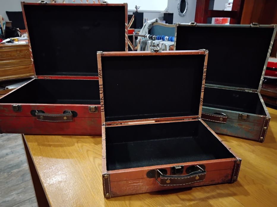 Антуражные чемоданы - матрёшка