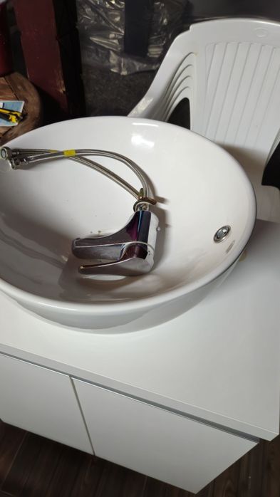 Dulap baie cu lavoar tip bol