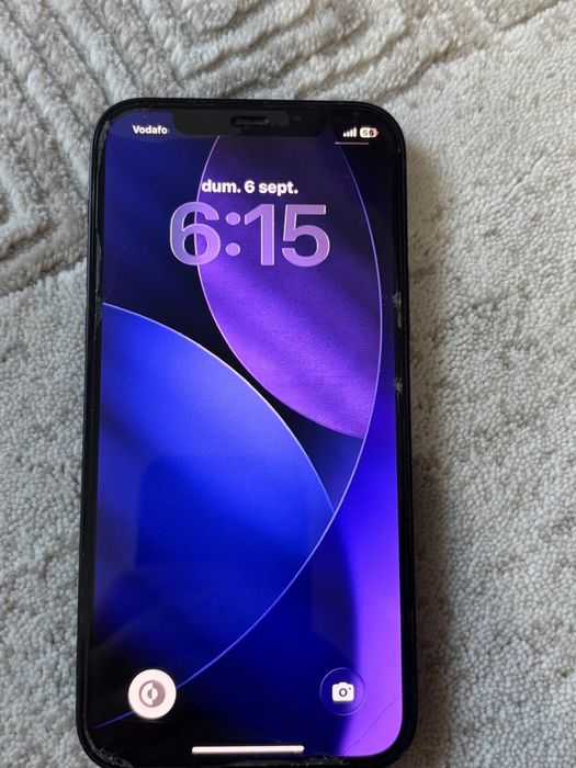 Iphone 12 usor folosit
