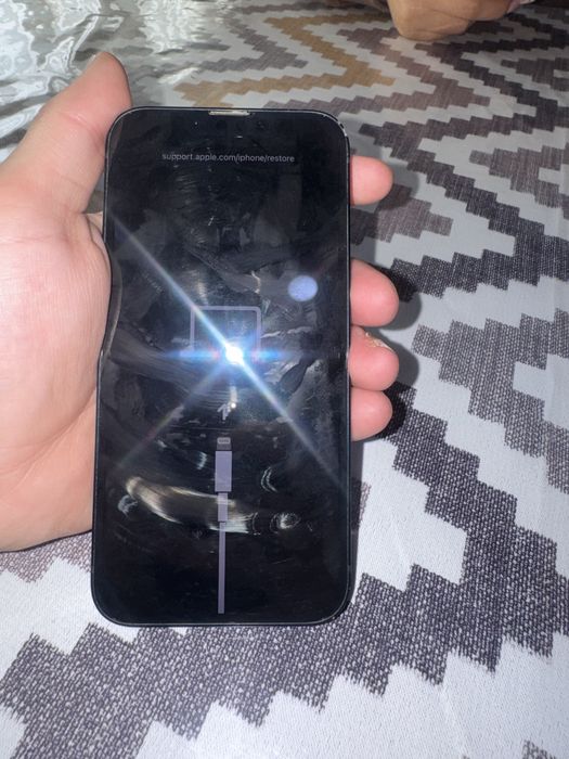 Айфон 13 заблокированый 128гб