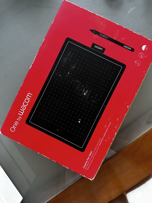 Графичен таблет One by Wacom Medium CTL-672