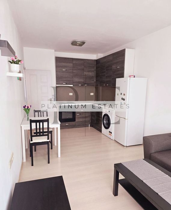 Дава се под наем Двустаен апартамент в София, Триъгълника - 65 кв.м за 612 € - Снимка #1