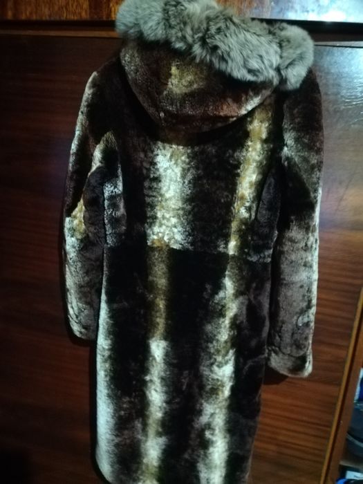 Продам шубу натуралку