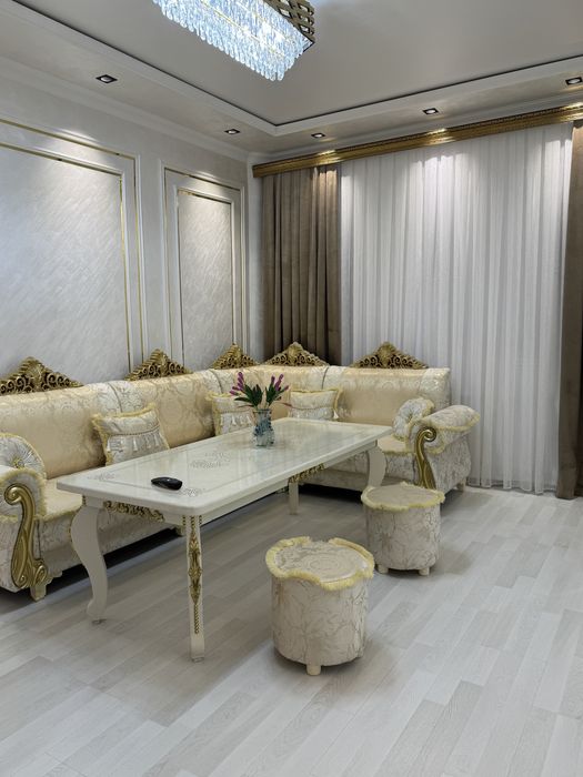 3 xonali kvartira sotiladi