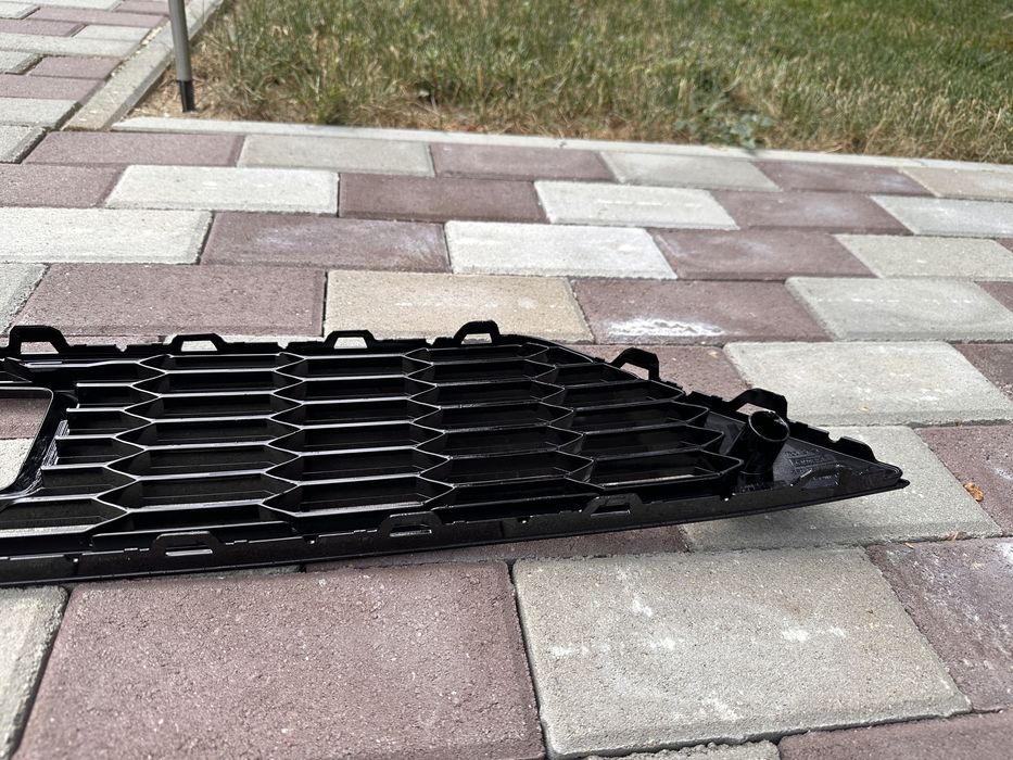 Grila superioară - Seat Leon 5F FR