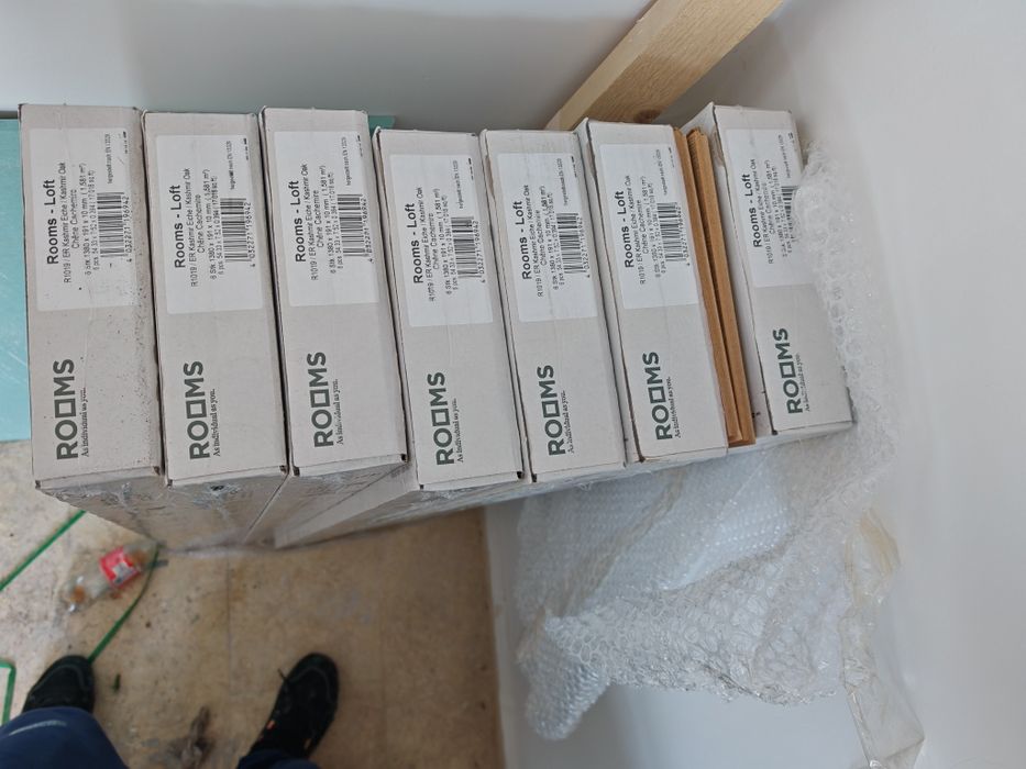 Ламиниран паркет дъб кашмир R1019 Rooms- Loft 10 мм  11 кв. м. 
R101