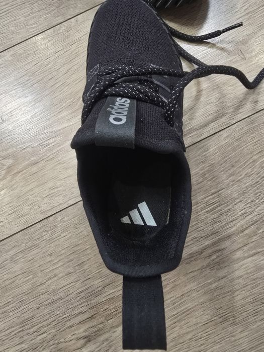 Маратонки adidas