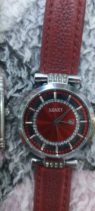 Часы наручные разные