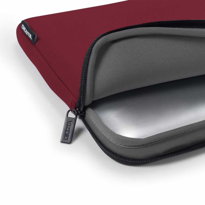 Чехол для ноутбука 13.3"-14" DICOTA D31293 (RED)
