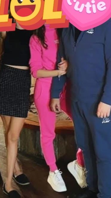 Дамски спортен екип