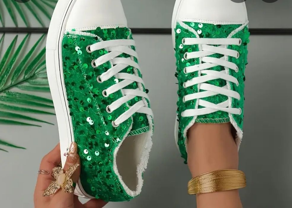 Зелени кецове( паетки)