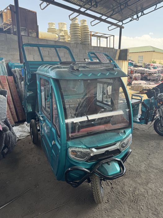 муравей трицикл с кабиной электричка